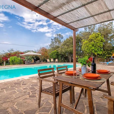 Villa Melograno With Exclusive Swimming Pool Surrounded By Greenery Campanedda Екстериор снимка