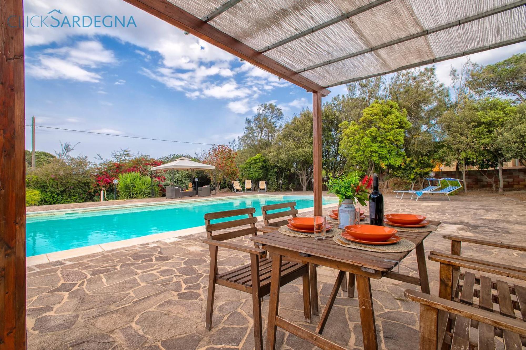 Villa Melograno With Exclusive Swimming Pool Surrounded By Greenery Campanedda Екстериор снимка