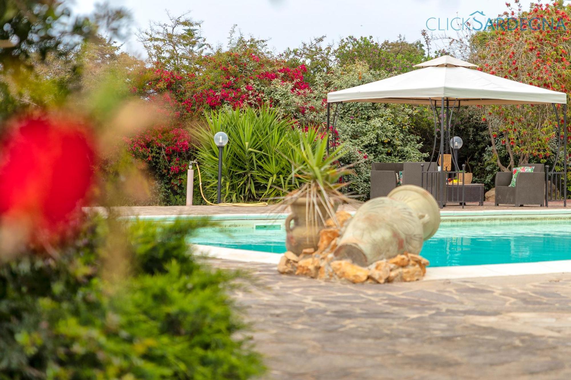 Villa Melograno With Exclusive Swimming Pool Surrounded By Greenery Campanedda Екстериор снимка